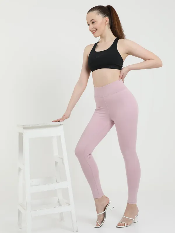 Peach_Plus_Size_Cotton_Spandex_Ankle_Leggings_For_Women