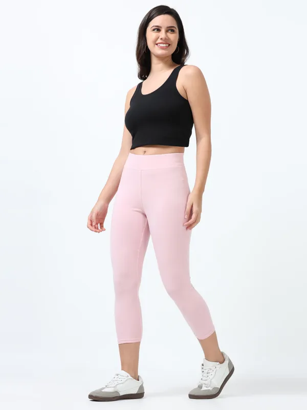 Light_Pink_Cotton_Spandex_Capri_For_Women