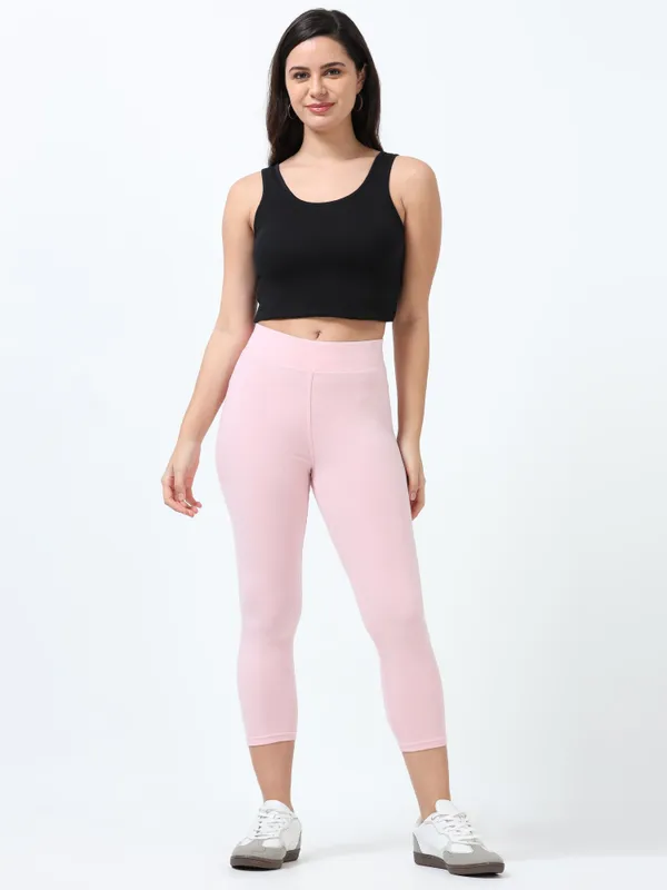 Light_Pink_Cotton_Spandex_Capri_For_Women
