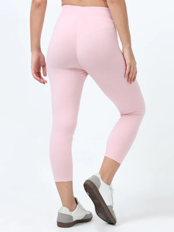 Light_Pink_Cotton_Spandex_Capri_For_Women