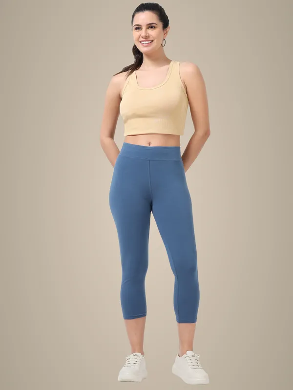 Indigo_Cotton_Spandex_Capri_For_Women