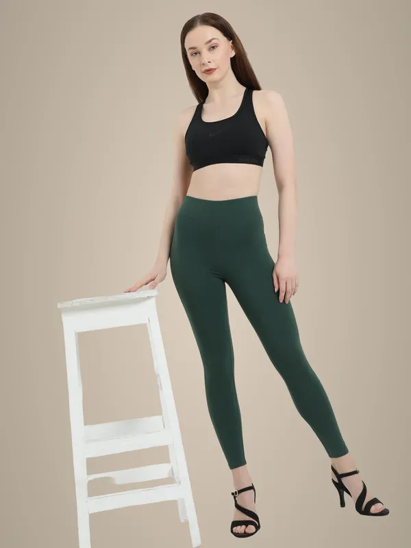 Dark_Green_Ankle_Length_Leggings_For_Women