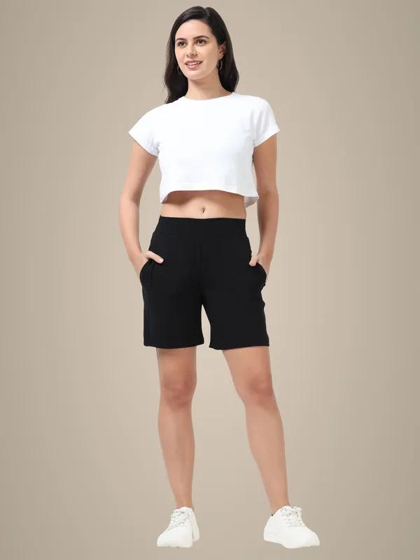 Black_Shorts_Cotton_For_Women