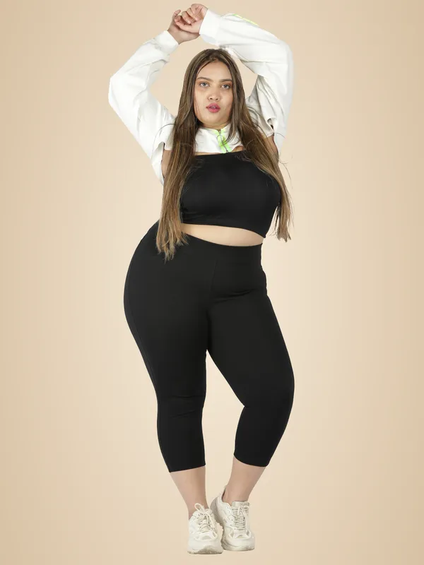 Black_Tummy_Tucker_Capris_For_Women
