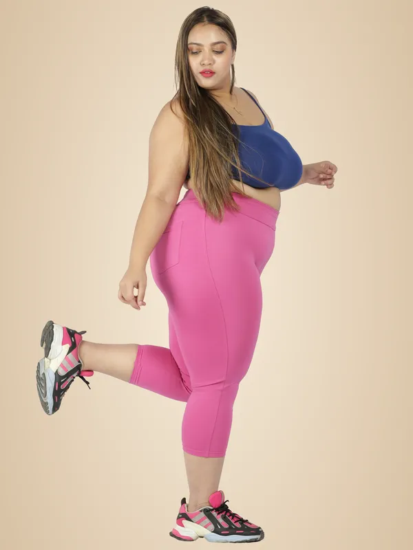 Pink_Plus_Size_Tummy_Tucker_Capri_For_Women