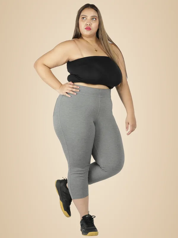 Grey_Plus_Size_Tummy_Tucker_Capri_For_Women