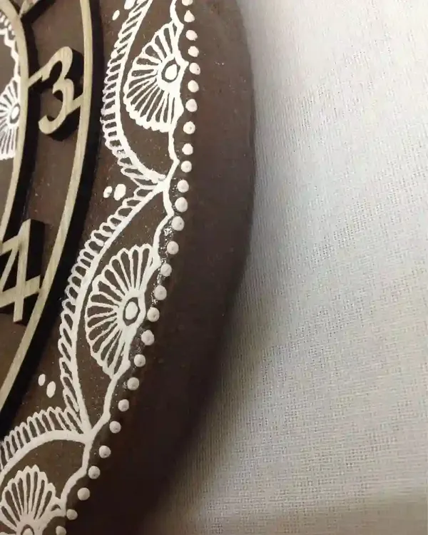Brown_Cow_Dung_Wall_Clock