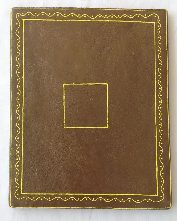 Brown_Gobar_(Cow_Dung)_Sleeping_Plate_For_Vastu_&_Positivity