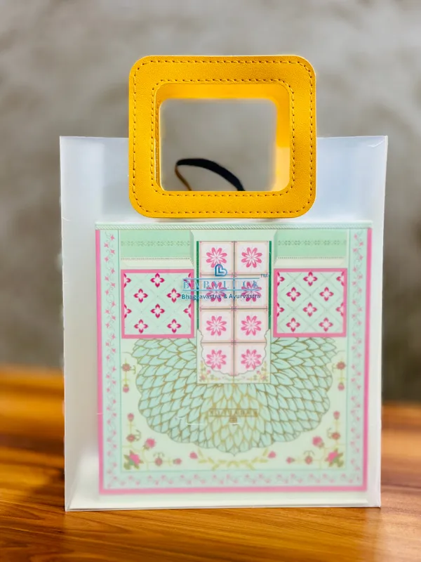 Multicolour_Premium_&_Luxury_Gift_Box_For_Newborns_By__-_2000