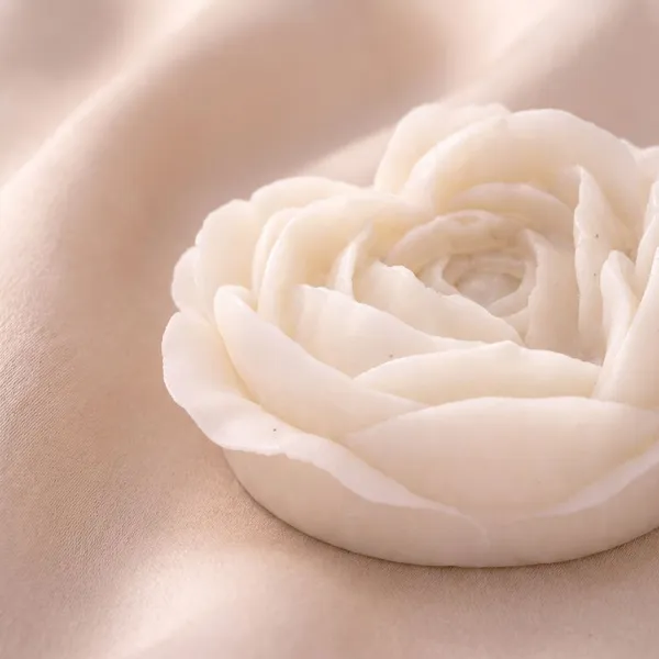 White_Eternal_Love_Rose_Soya_Wax_Candle_For_Home_(Pack_Of_3_)