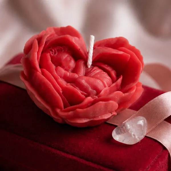 Red_Baby_Petal_Heart_Soya_Wax_Candle_For_Home_(Pack_Of_2_)