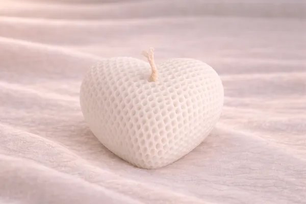 White_Mperial_Love_Heart_Soya_Wax_Candle_For_Home_(Pack_Of_2_)