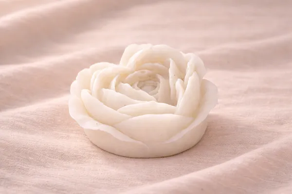 White_Eternal_Love_Rose_Soya_Wax_Candle_For_Home_(Pack_Of_3_)
