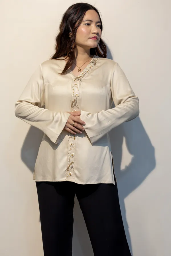 PAMELA_Off_White_&_Blue_Giza_Cotton_Premium_&_Elegant_Shirt_For_Women_(Pack_Of_2)