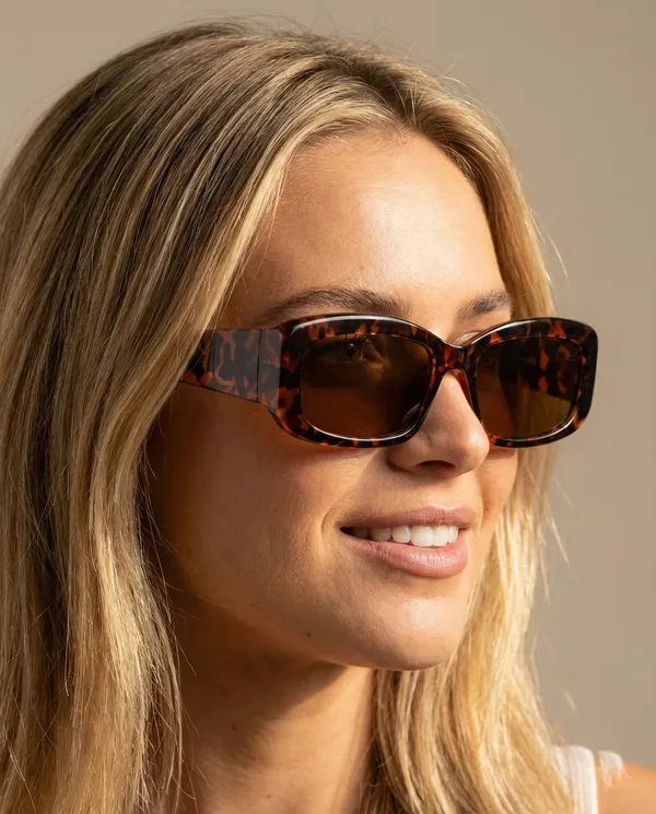 NuVew_Leo-Brown_Rectangular_Sunglasses_-_NW16490