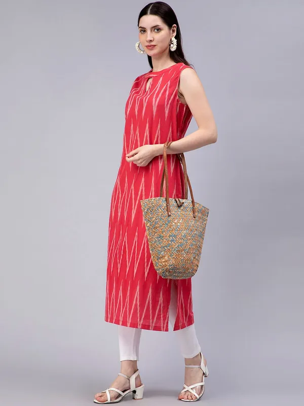Red_Cotton_Ethnic_Motifs_Ikkat_Printed_Keyhole_Neck_Cotton_Straight_Kurta_For_Women
