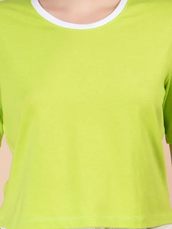 Green_Cotton_Round_Neck_Slim_Fit_Cotton_Casual_Crop_T-Shirt_For_Women