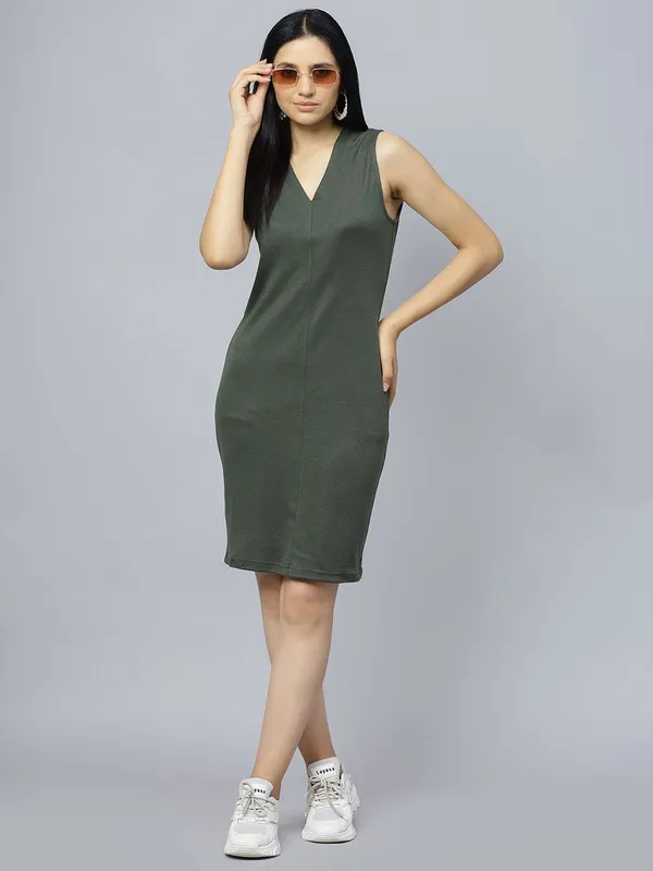 Olive_Cotton_V-Neck_Sleeveless_Cotton_Sheath_Dress_For_Women