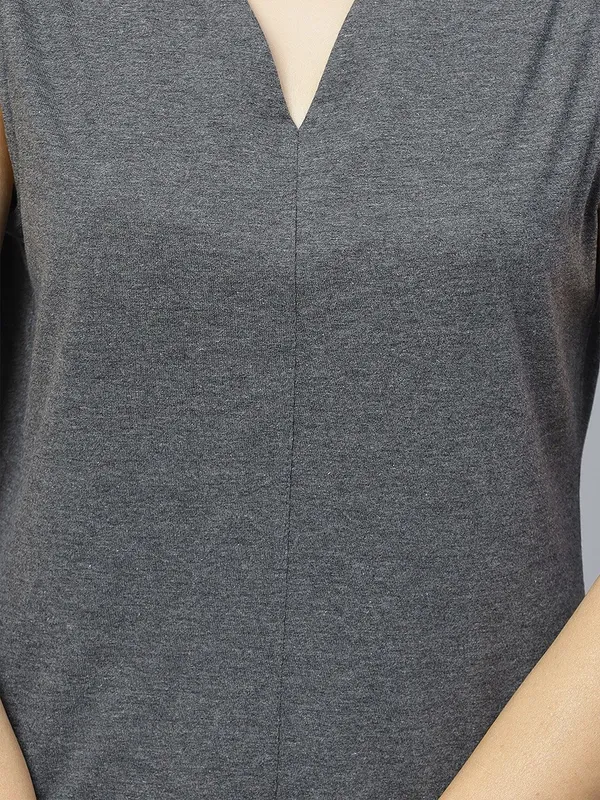 Grey_Cotton_V-Neck_Sleeveless_Cotton_Sheath_Dress_For_Women
