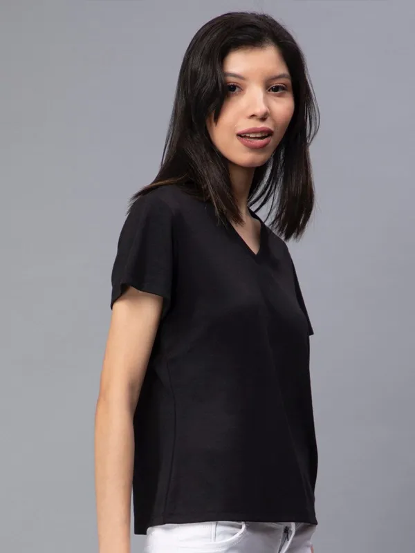 Black_Cotton_V-Neck_Slim_Fit_Cotton_T-Shirt_For_Women