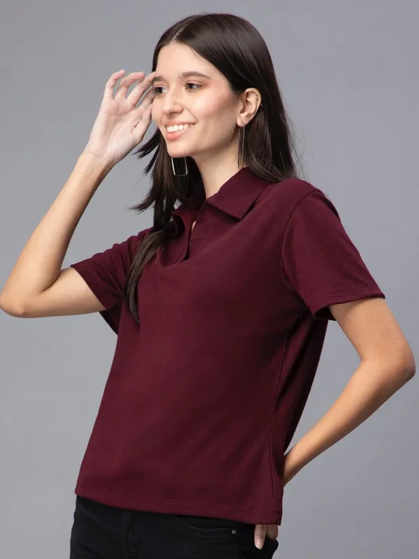 Maroon_Cotton_Polo_Collar_Slim_Fit_Cotton_T-Shirt_For_Women