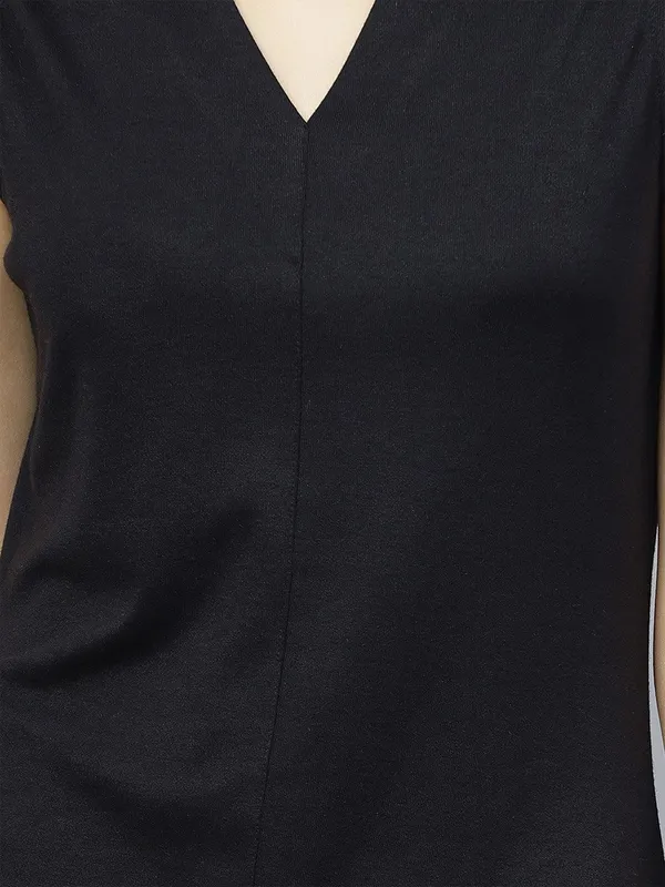 Black_Cotton_V-Neck_Cotton_Sheath_Dress_For_Women