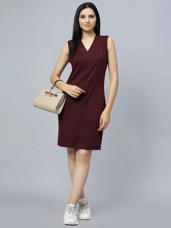 Maroon_Cotton_Maroon_V-Neck_Sheath_Dress_For_Women