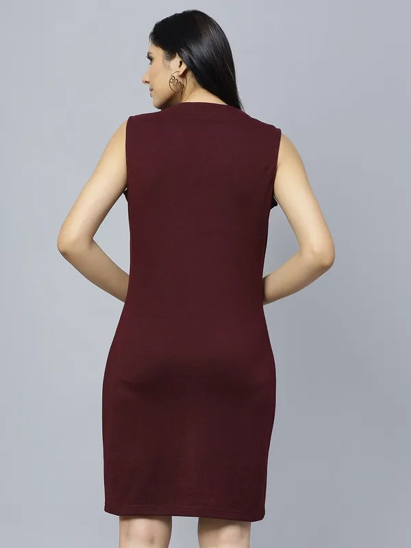 Maroon_Cotton_Maroon_V-Neck_Sheath_Dress_For_Women