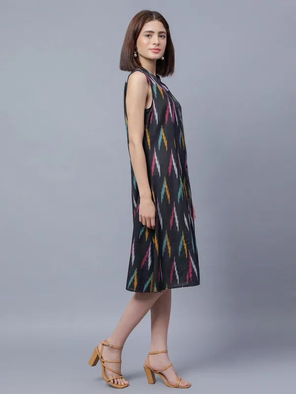 Black_Cotton_Abstract_Printed_Cotton_A-Line_Dress_For_Women
