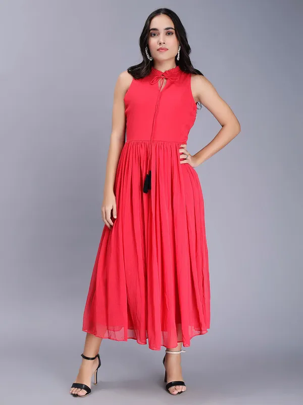 Red_Cotton_Tie-Up_Neck_Maxi_Dress_For_Women