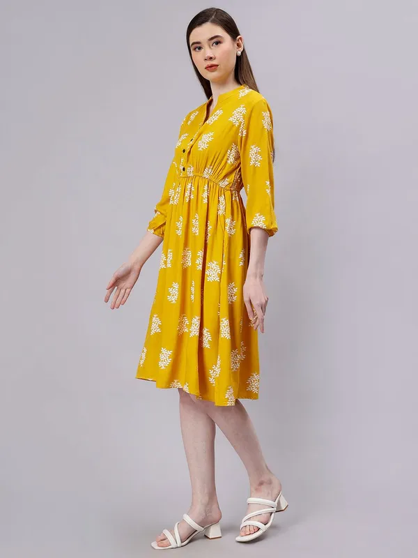 Yellow_Cotton_Floral_Print_Cotton_Fit_&_Flare_Dress_For_Women