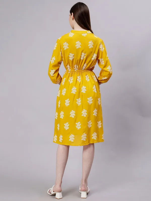 Yellow_Cotton_Floral_Print_Cotton_Fit_&_Flare_Dress_For_Women
