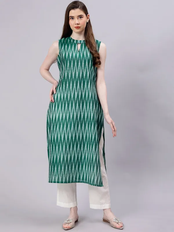 Green_Cotton_Geometric_Printed_Keyhole_Neck_Cotton_Sleeveless_Straight_Kurta_For_Women