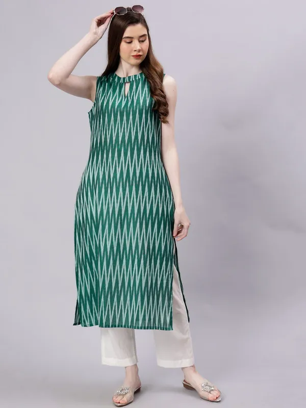 Green_Cotton_Geometric_Printed_Keyhole_Neck_Cotton_Sleeveless_Straight_Kurta_For_Women