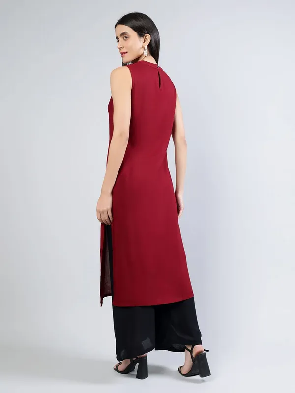 Maroon_Cotton_Women_Keyhole_Neck_Kurta_For_Women