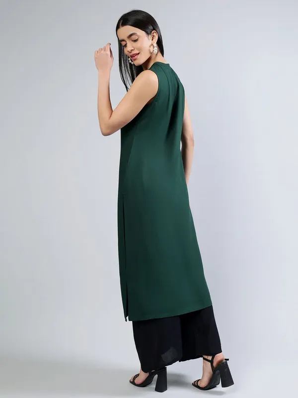 Green_Cotton_Women_Keyhole_Neck_Sequinned_Kurta_For_Women