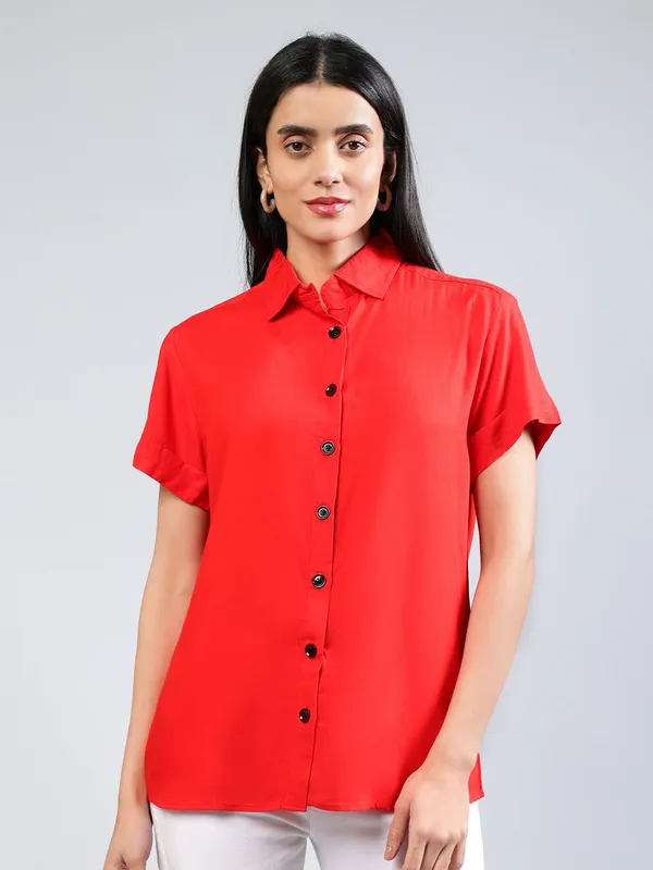 Red_Cotton_Women_Classic_Slim_Fit_Casual_Shirt_For_Women