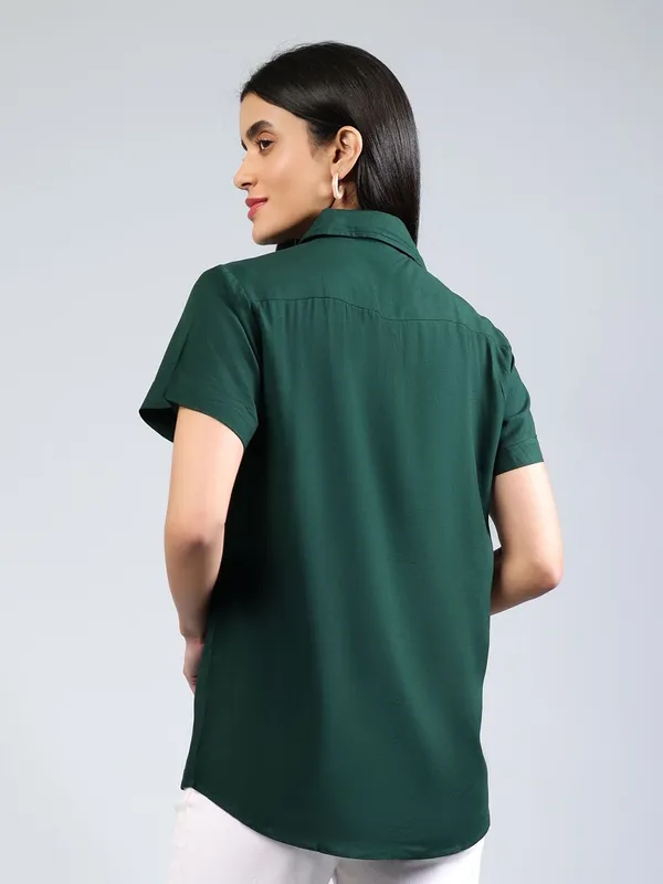 Green_Cotton_Women_Classic_Slim_Fit_Casual_Shirt_For_Women