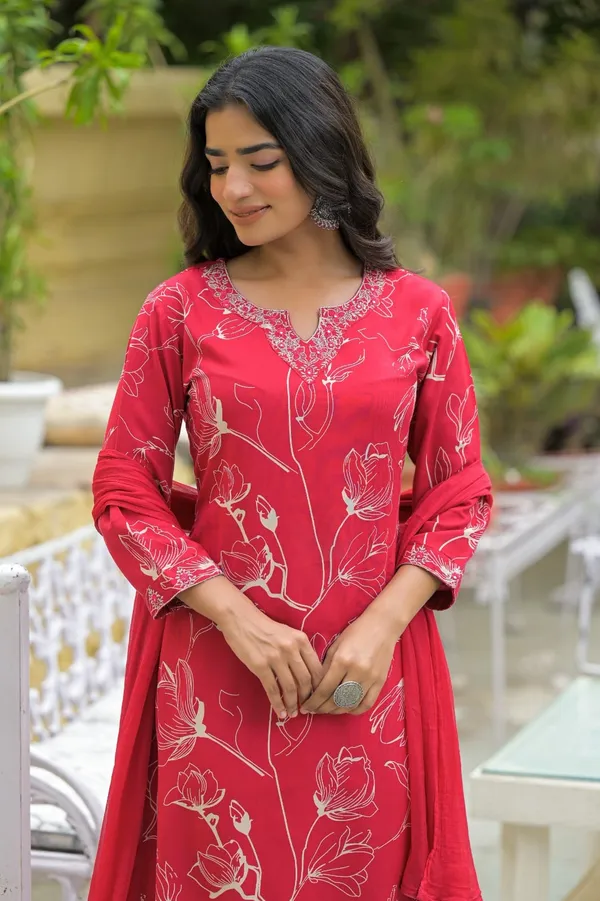 Asha_Pink_Rayon_Kurta_Pant_With_Chiffon_Dupatta_Premium_Suit_Set_For_Women