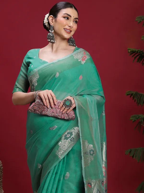 Raha_Saree_Green_Linen_Jacquard_Premium_Saree_For_Women