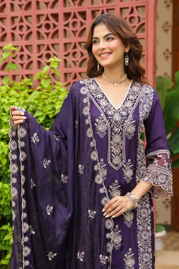 Urvashi_Purple_Viscose_And_Chiffon_Dupatta_Premium_Suit_Set_For_Women