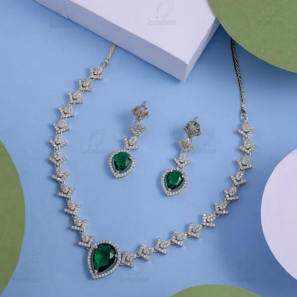 Green_Brass_&_Copper_Necklace_Set_For_Women