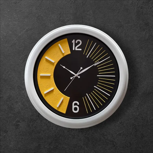 Black_Handmade_Wooden_Wall_Clock_With_Dome_Glass