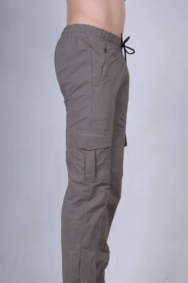 Men_Solid_Relax_Fit_Cargo_Trackpants_Brown