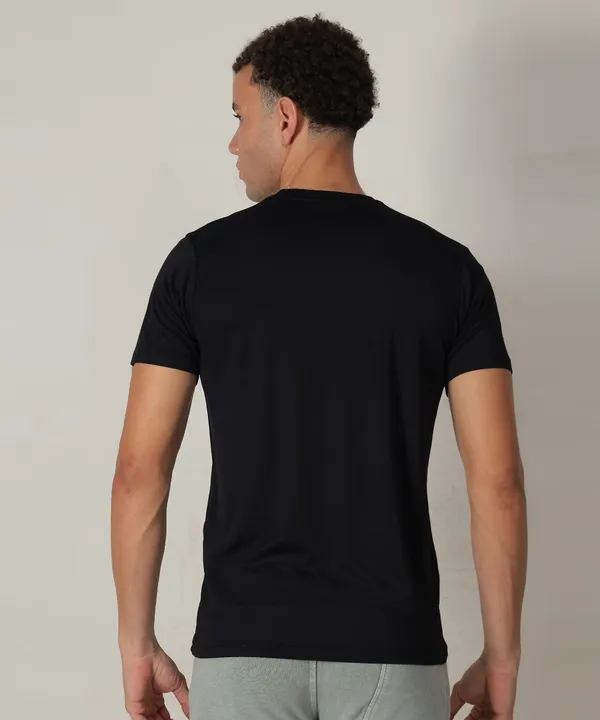 Black_Solid_Slim_Fit_Crew_Neck_T-Shirt_For_Men