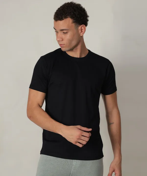 Black_Solid_Slim_Fit_Crew_Neck_T-Shirt_For_Men