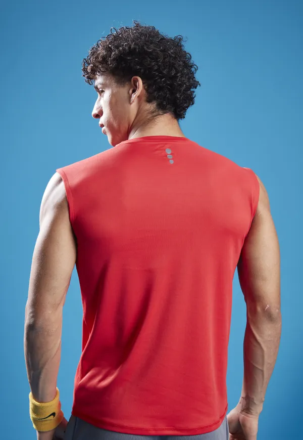 Men_Solid_Slim_Fit_Crew_Neck_Innerwear_Vest_Sando_Red