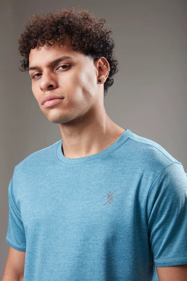 Sky_Blue_Solid_Slim_Fit_Round_Neck_T-Shirt_For_Men