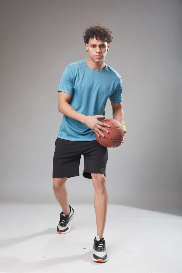 Sky_Blue_Solid_Slim_Fit_Round_Neck_T-Shirt_For_Men