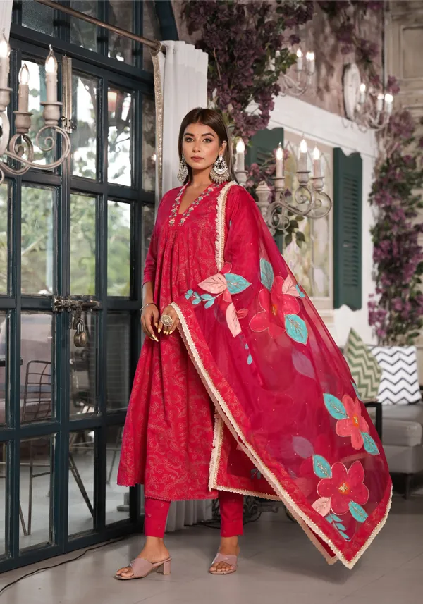 Maroon_Cotton_Premium_And_Elegant_Kurta_Sets_For_Women